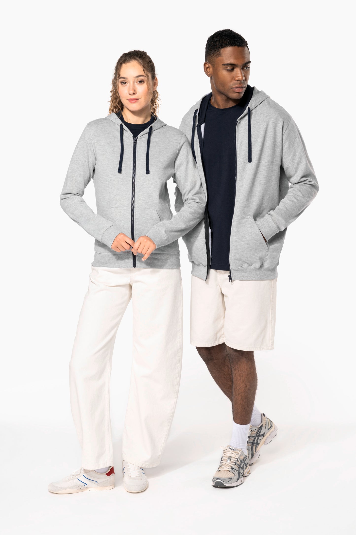 SN466 - FELPA CON CAPPUCCIO E ZIP A COSTINE